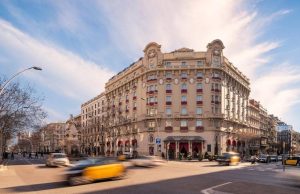 L’Algérie met en vente le prestigieux hôtel « El Palace » de Barcelone pour près de 100 millions d’euros